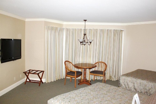 Columbus Inn image 8